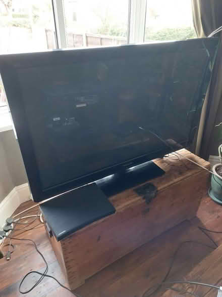 Photo of free 42" Panasonic tv spares or repairs (Carlton, NG4) #1
