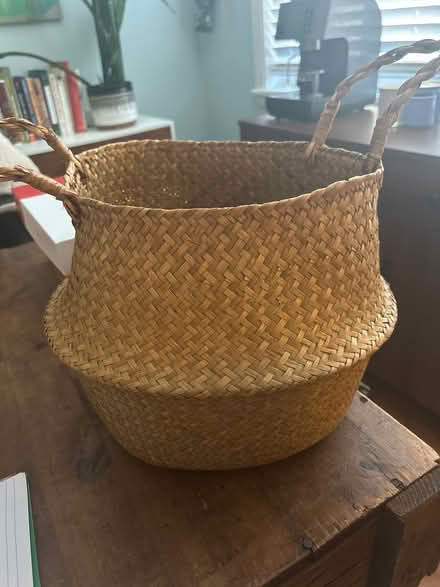 Photo of free Wicker basket (La grange il) #1