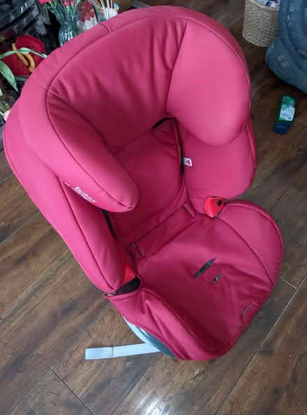 Photo of free Britax Car Seat (Erdington B24) #3