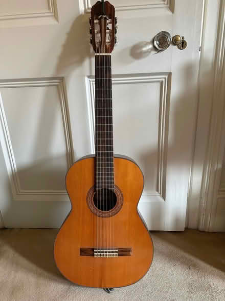 Photo of free guitar (Putney SW15) #1
