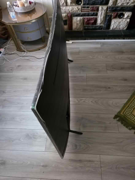 Photo of free Smart TV Curve 65 (N18) #2