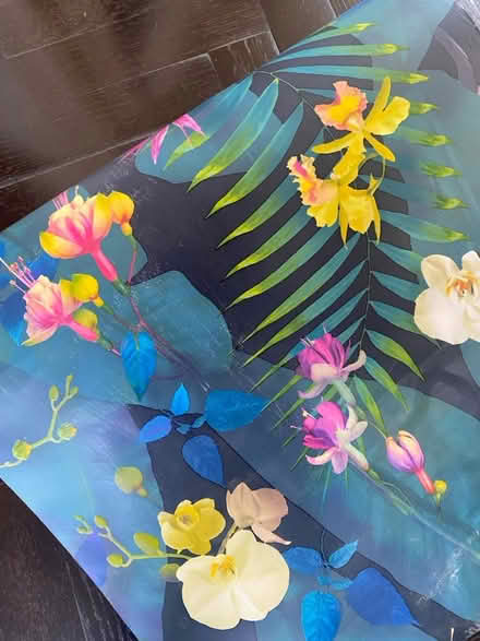Photo of free Wallpaper ends and chalkboard roll (Stockwell) #1