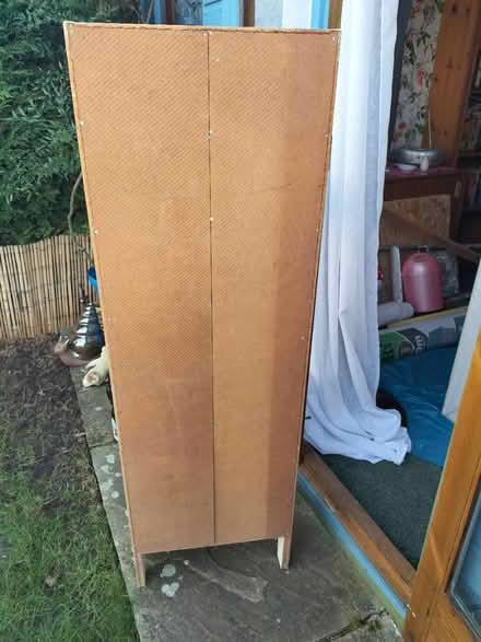 Photo of free White cabinet (TN37 Hastings) #3