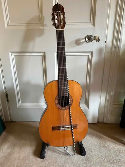 Photo of free guitar (Putney SW15) #4
