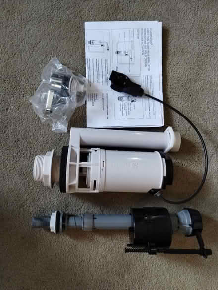 Photo of free Toilet Cistern flush unit Flomaster (Rayleigh SS6, Eastwood side) #1