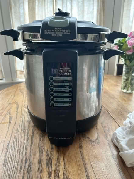 Photo of free Cook’s Essential Pressure Cooker (Woodside & El Camino) #1