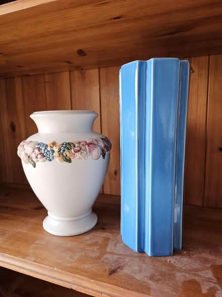 Photo of free Two vases (GU21) #1