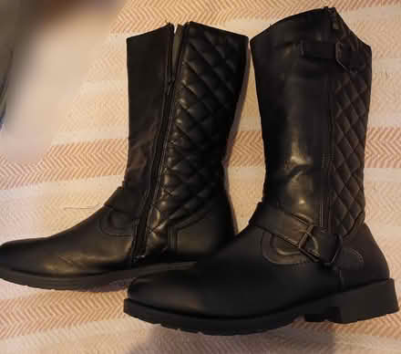 Photo of free Black Biker boots size 8 unworn (Blackburn BB2) #1