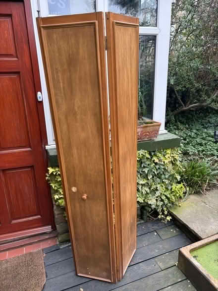 Photo of free Folding doors. (Frizinghall BD9) #3