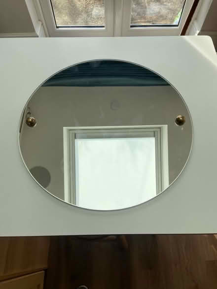 Photo of free Circular wall mirror, 45cm/ 17.5” diameter (Amersham Common HP7) #1