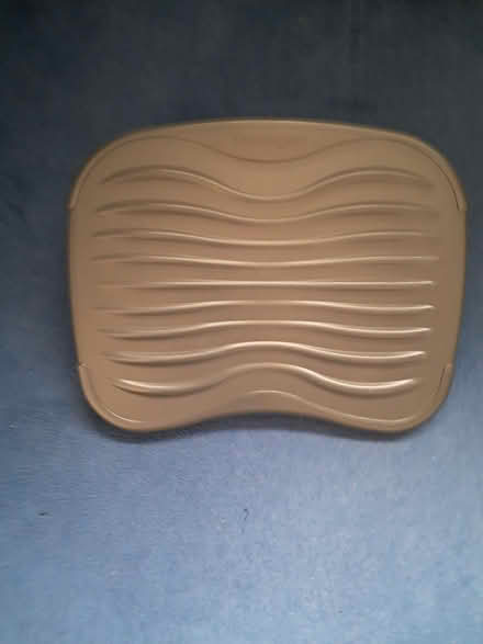 Photo of free Kensington under desk adjustable foot rest (Lower Earley RG6) #1
