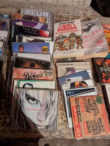 Photo of free CDs and some books (Withdean BN1) #3
