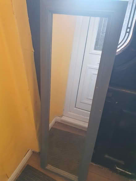 Photo of free Mirror (UB5) #1