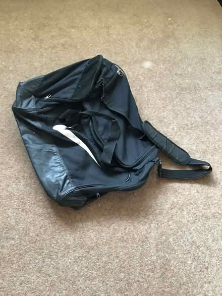Photo of free Bags and rucksacks (Tolworth KT5) #4