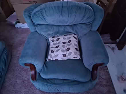 Photo of free 3-piece suite (Cheshunt EN8) #1