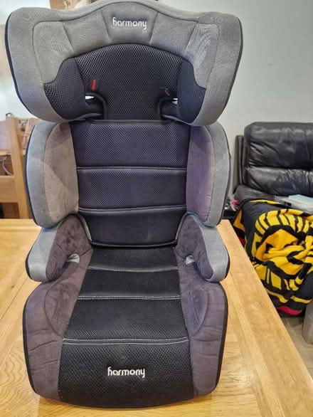 Photo of free Light weight car seat and booster (Brentwood CM13) #1