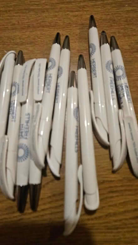 Photo of free Pens not working (Cheshunt EN8) #1