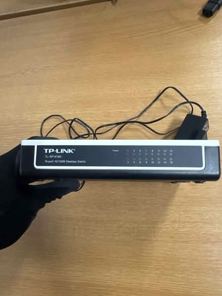 Photo of free TL-SF1016D 10/100 16 port switch (EC1A) #3