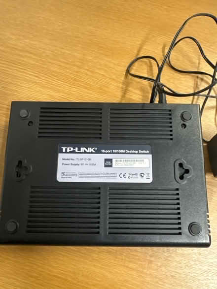 Photo of free TL-SF1016D 10/100 16 port switch (EC1A) #2