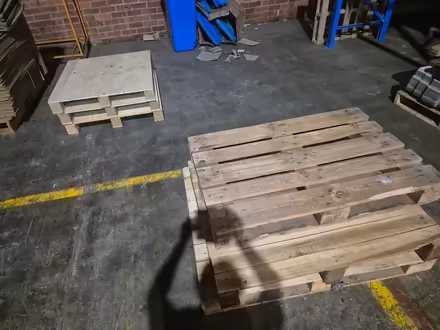 Photo of free Wooden skids (Bentleigh East) #2