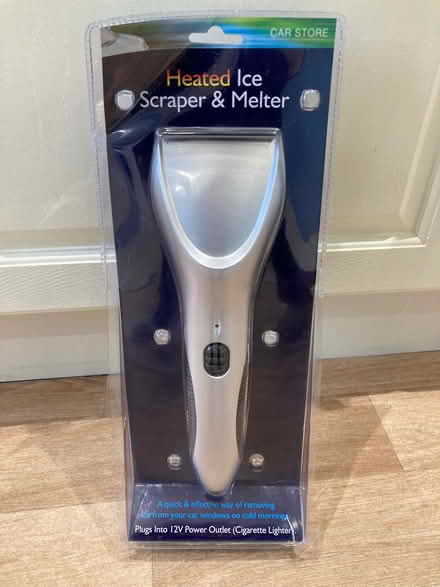 Photo of free Heated ice scraper (Willerby HU10) #1