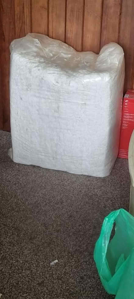Photo of free 10kg of bio paper bedding (CR3 Chaldon) #1