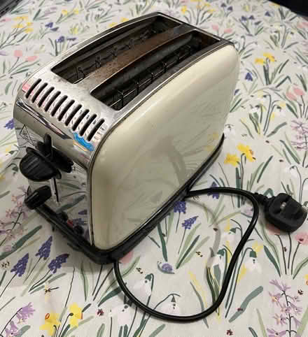 Photo of free Toaster (IP8) #1