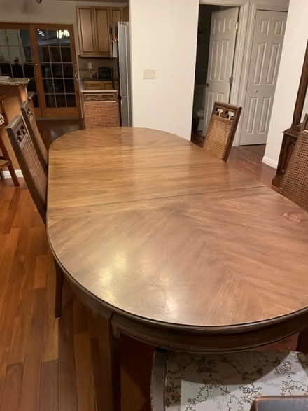 Photo of free Dining table with chairs (May Nissen) #1