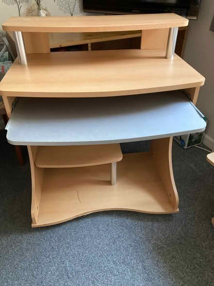 Photo of free Computer desk (Eye) #1