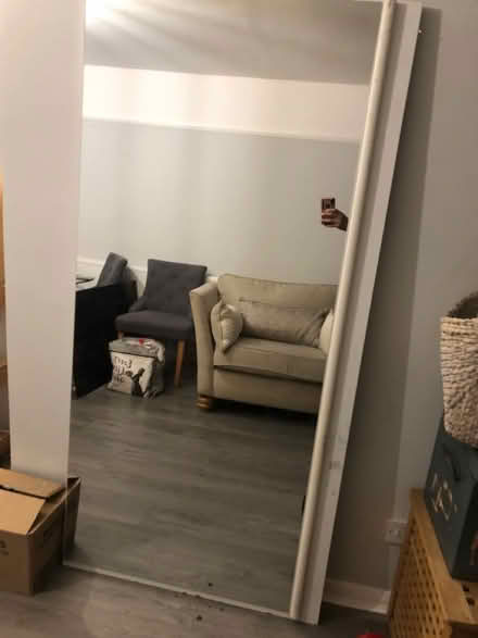 Photo of free Large mirror (WD25 Leavesden) #3
