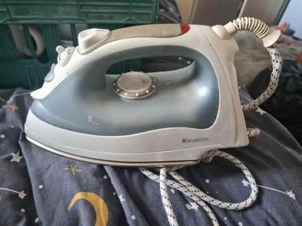 Photo of free Steam iron (Peopleton WR10) #1