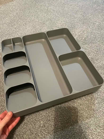 Photo of free cutlery organizer (15” x 15.7”) (W6) #1