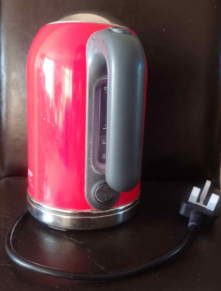Photo of free Kettle (West Bedhampton) #2