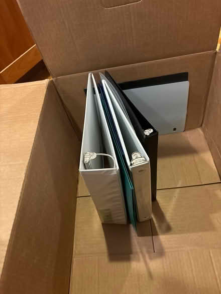 Photo of free Small binders and plastic folders (Eckington) #1