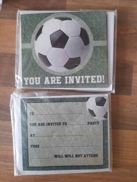 Photo of free 12 Party Invites (DA4) #1