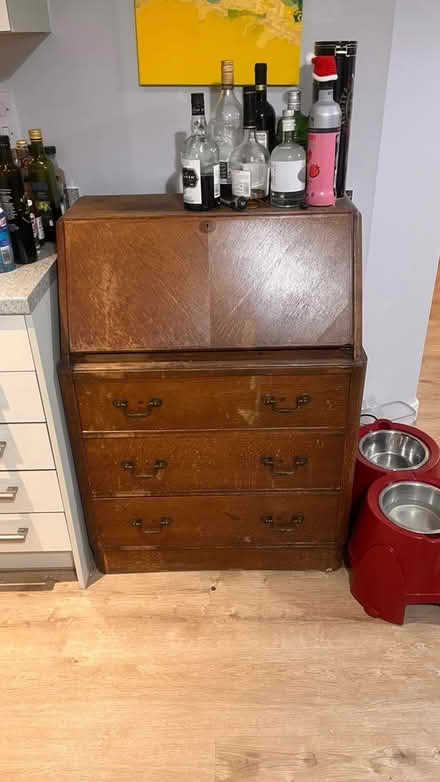 Photo of free Vintage/ antique chest of drawer (RG22) #1