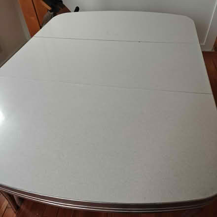 Photo of free Formica Kitchen Table (Alameda) #1