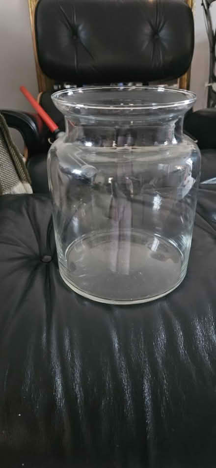 Photo of free vase (tw7 7ew) #2