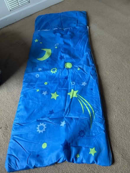 Photo of free Toddler size sleeping bag (Ip33) #1