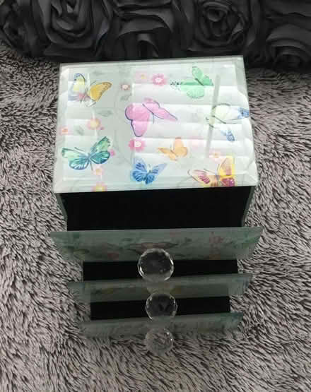 Photo of free Small 3-drawer Jewellery Box (West Wirral (CH48)) #2