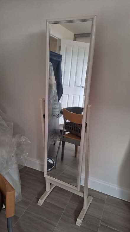 Photo of free Mirror (Lenton Abbey NG9) #1