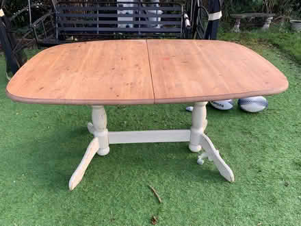 Photo of free Extending Dining Table (Bricknells Meadow OX28) #1