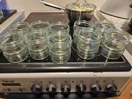 Photo of free GU glass pots (Ifton health sy11) #1