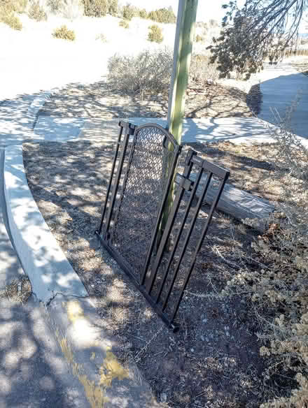 Photo of free small gate (santa fe near co-op) #1