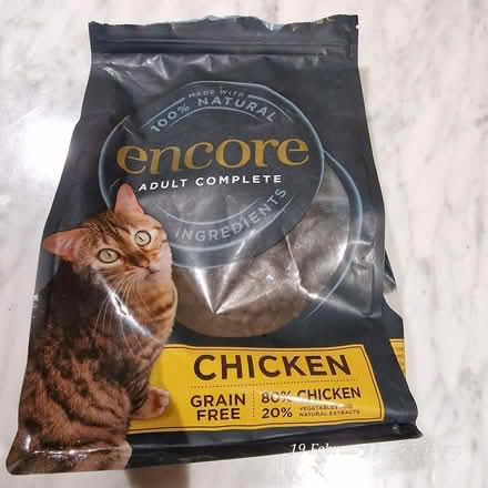 Photo of free Encore Adult Complete dry cat food (Bushey WD19) #1