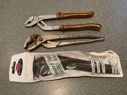 Photo of free 3 Adjustable grips (Beckenham BR3) #1