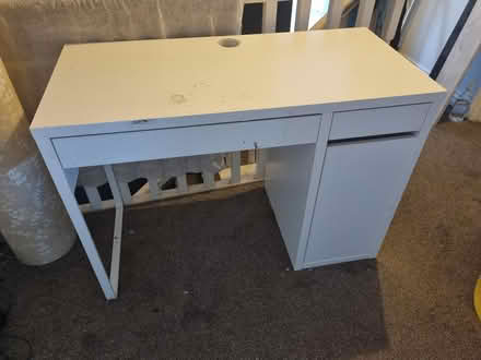 Photo of free IKEA desk (Meersbrook S2) #1