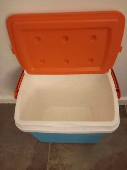 Photo of free Insulated freezer box (Lichfield) #3