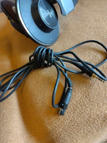 Photo of free Expensive headphones (ST15 Walton, Stone) #2