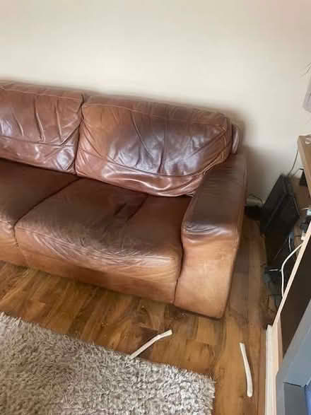 Photo of free Leather Sofa (Great Sankey WA5) #3